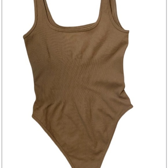 OQQ Bundle of 2 lavender and brown Ribbed Top bodysuits size small sleeveless - Picture 3 of 8